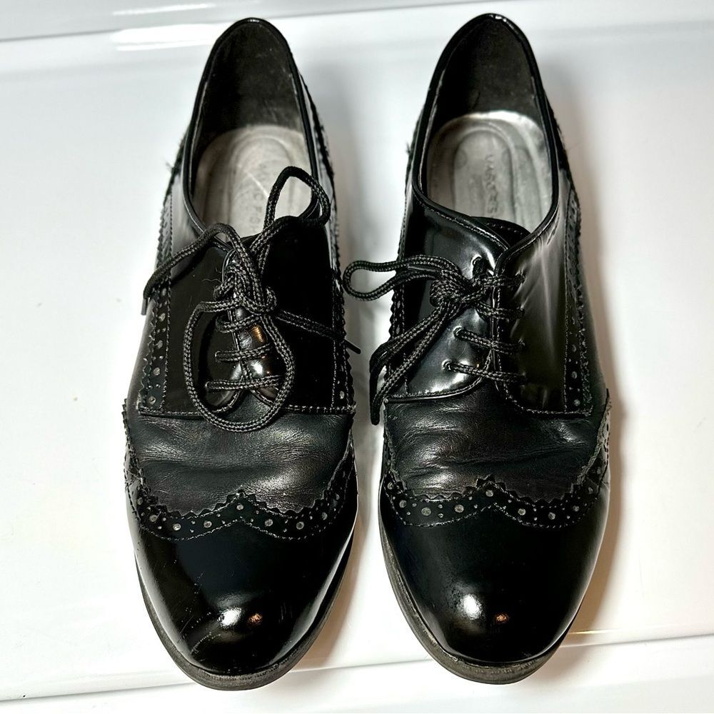 🌟 Marc Fisher Black Leather Wingtip Shoes Sz 9.5